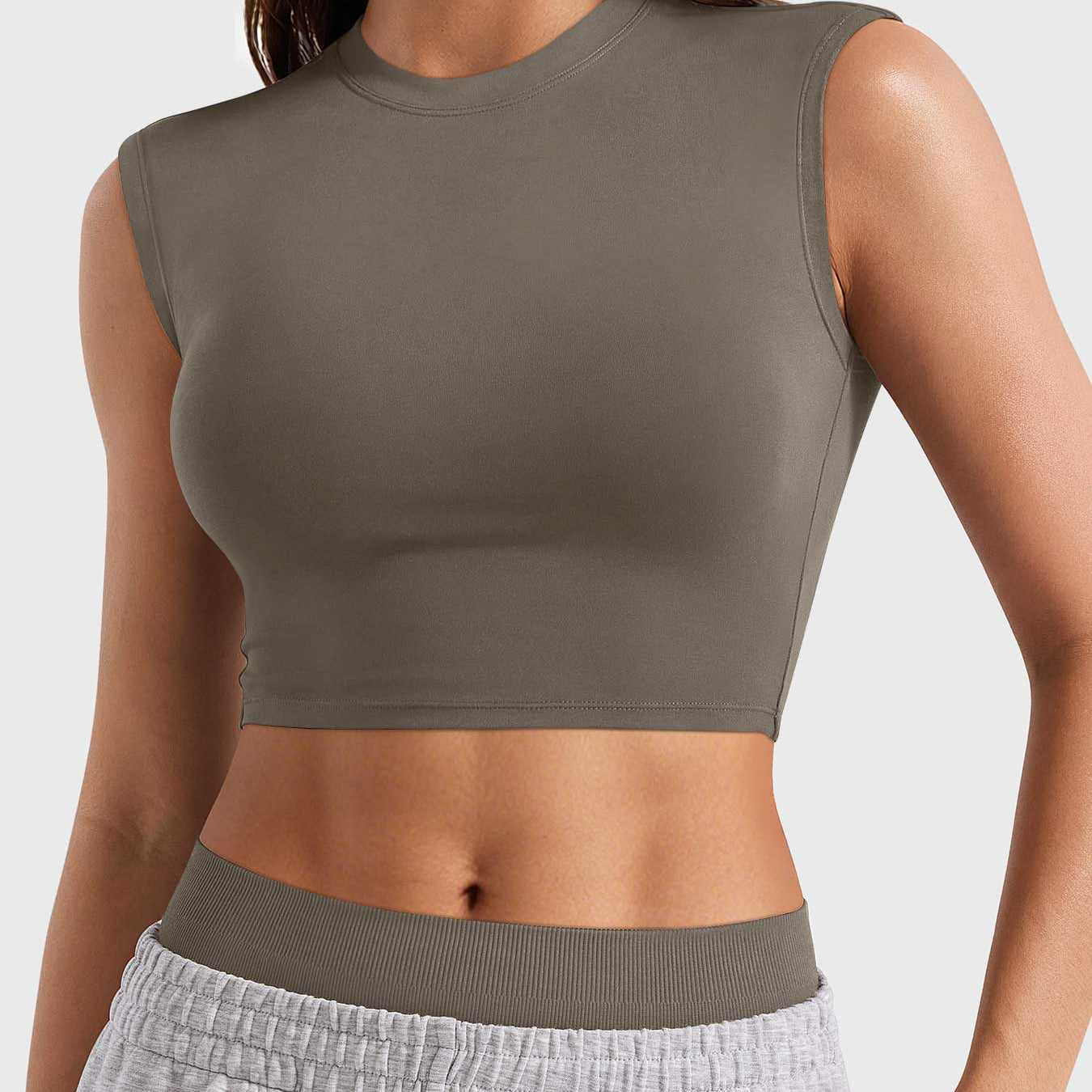 Yeoreo Salern Sleeveless Crop Tank Top