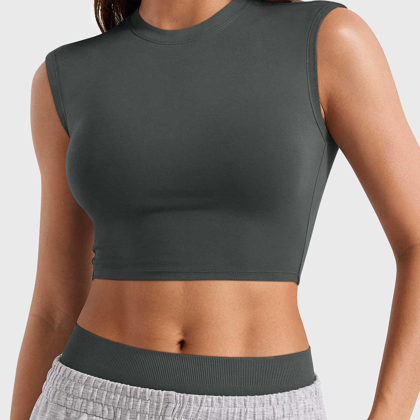 Yeoreo Salern Sleeveless Crop Tank Top